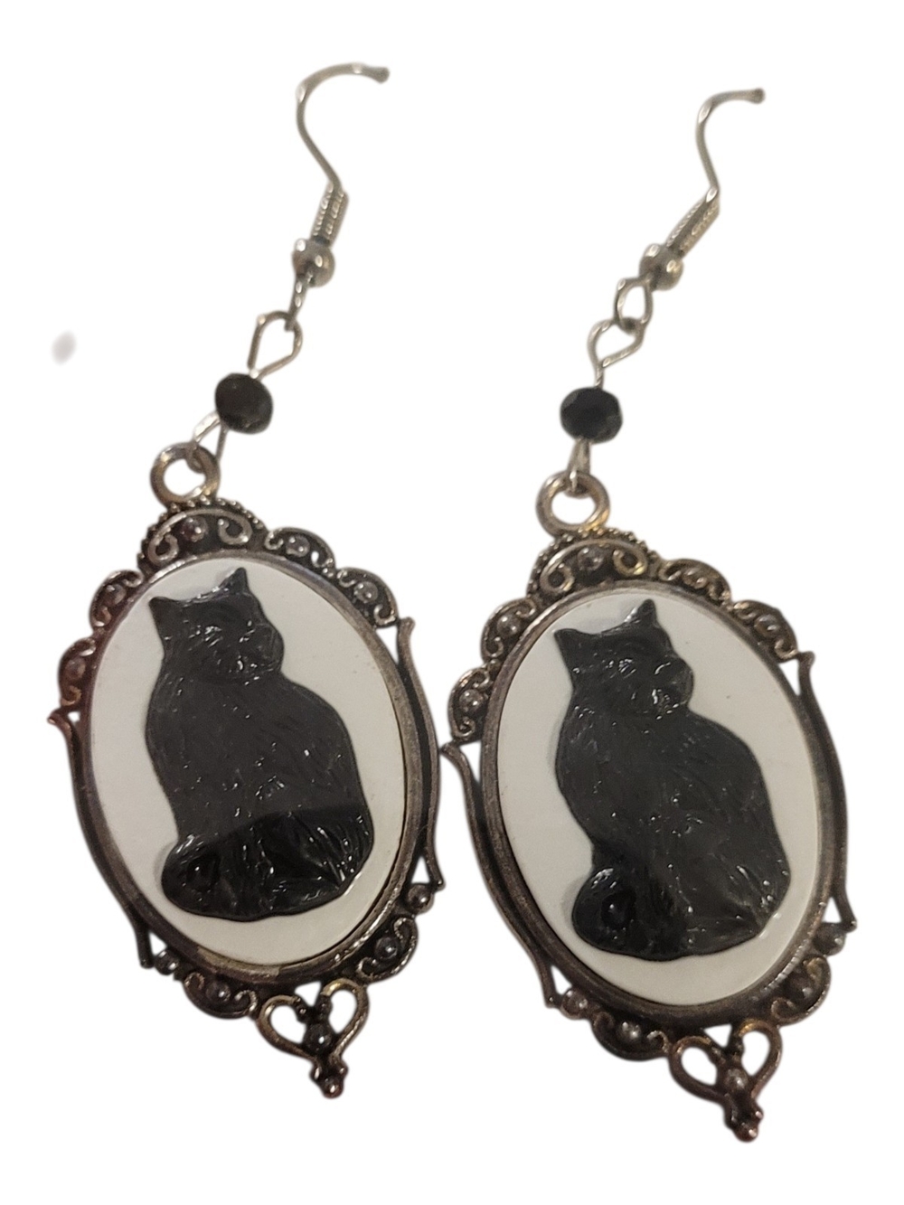 🥳5/$25!🥳 Black Cat Cameo Dangle Earrings - Silver Frame
